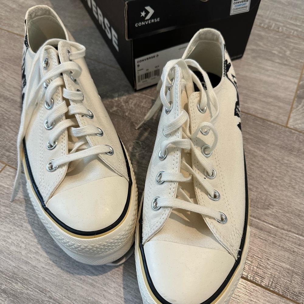 Converse Floral Platform